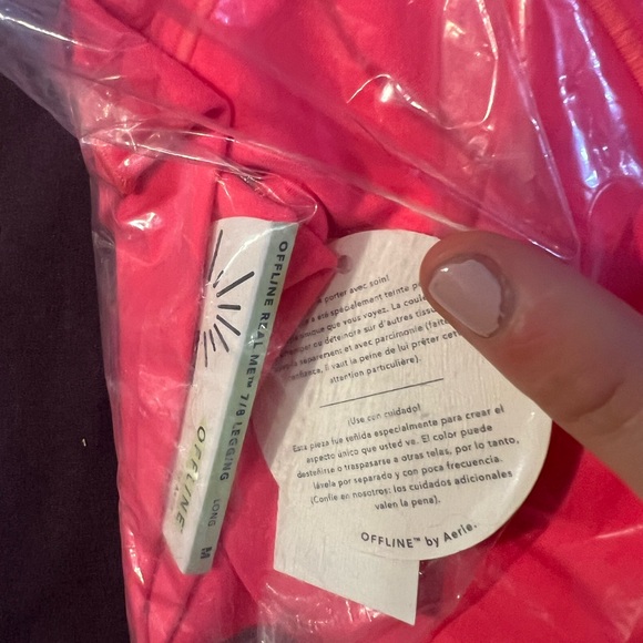 New with tags hot pink aerie legging medium long - Picture 2 of 3